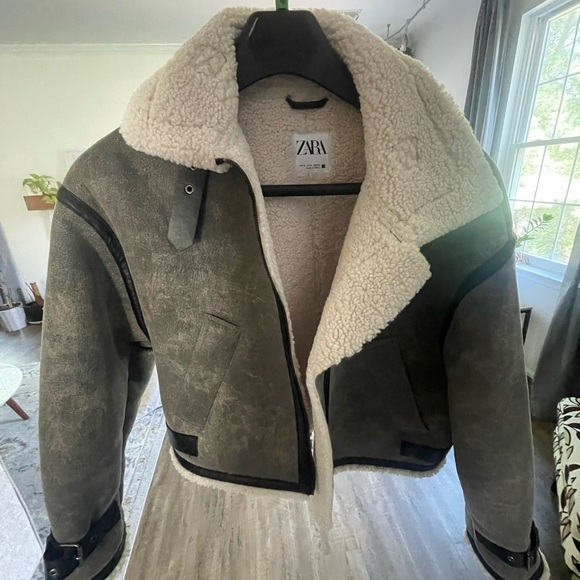 SOLD!!! Zara Shearling Moto Jacket - Picture 1 of 3